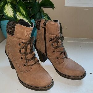 Bussola Ladies 39 (8.5) Booties